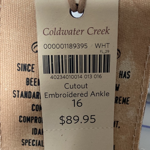 NWT Coldwater Creek denim slim leg w/ cutout embroidered ankle.  White size 16 - Picture 7 of 7